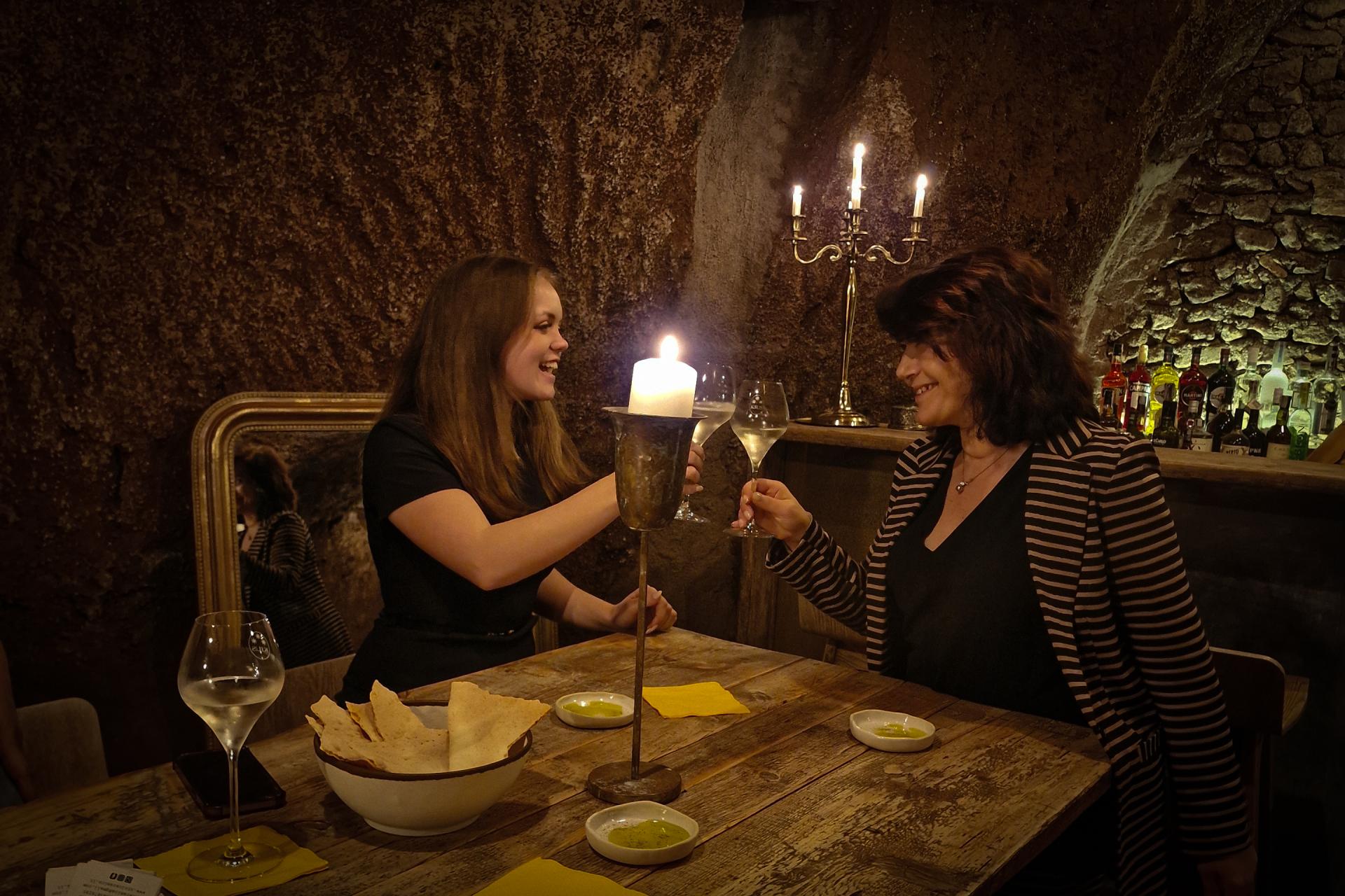 Historic Pigneto Candlelight Happy Hour | Selection of 3 Wines (Sparkling, Red and White) Paired with Local Specialties