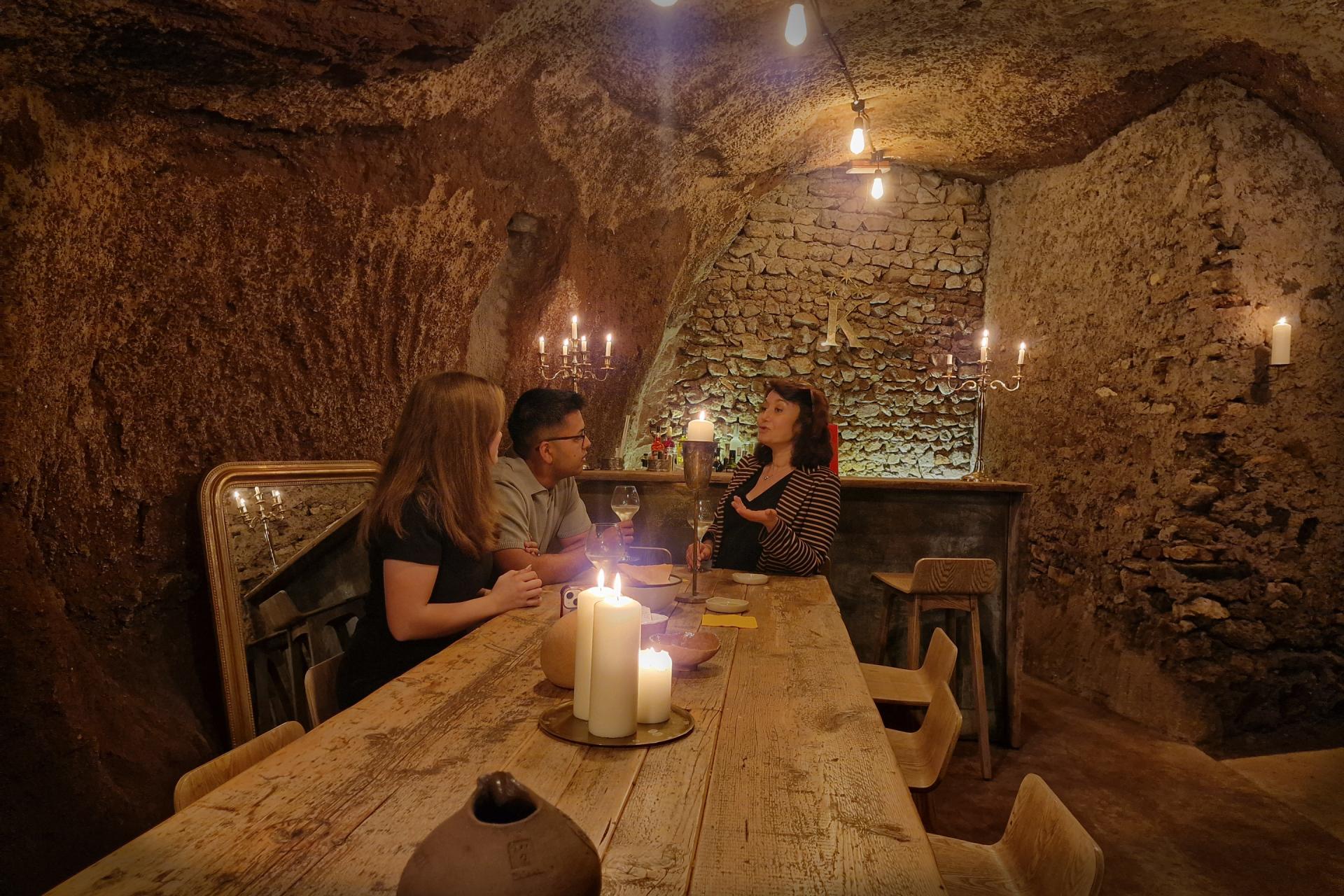 Historic Pigneto Candlelight Happy Hour | Selection of 3 Wines (Sparkling, Red and White) Paired with Local Specialties