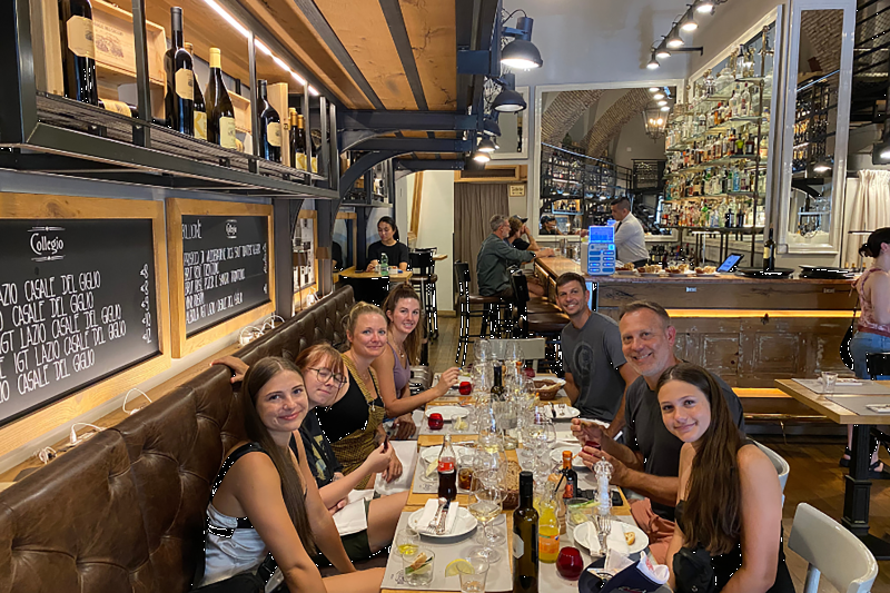 Wine & Olive Oil Tasting with Food Pairing in Rome City Center
