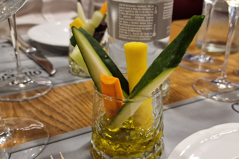 Wine & Olive Oil Tasting with Food Pairing in Rome City Center