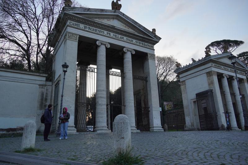 Rome–Naples Port Shuttle Service: One Way or Roundtrip