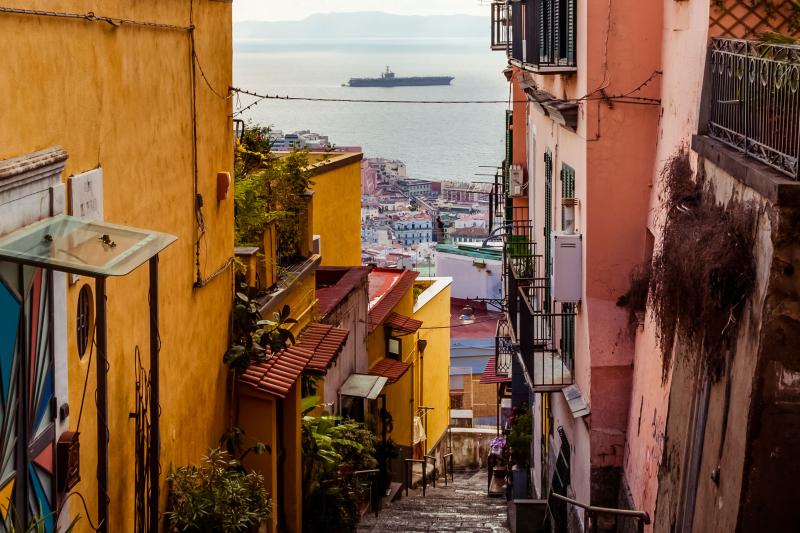 Rome–Naples Port Shuttle Service: One Way or Roundtrip