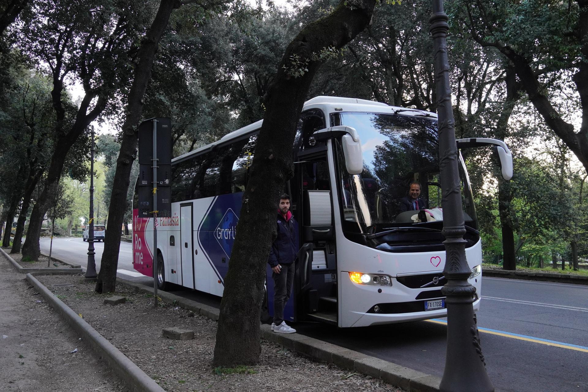 Coastal Beauty & Ancient Ruins: Sorrento & Pompeii Day Tour