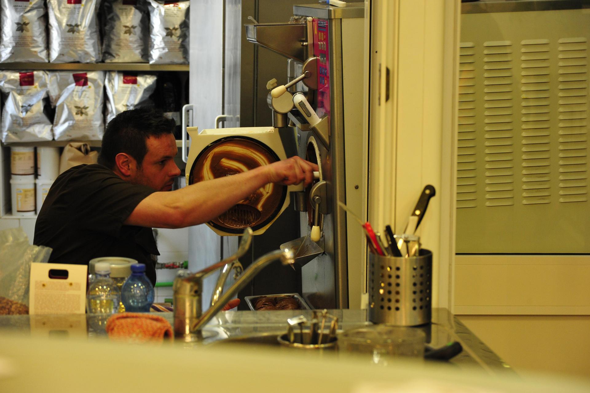 Food Tour of Rome on Espresso Coffee & Gelato with Tastings