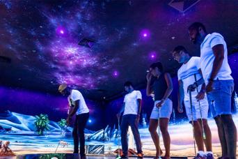 3D Blacklight Minigolf Dubaï : Billet d'entrée