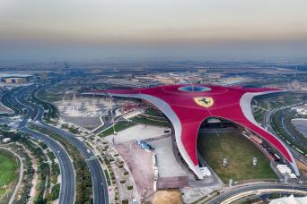 Promotion : visite guidée d'Abou Dabi avec visite gratuite de la ville traditionnelle de Dubaï