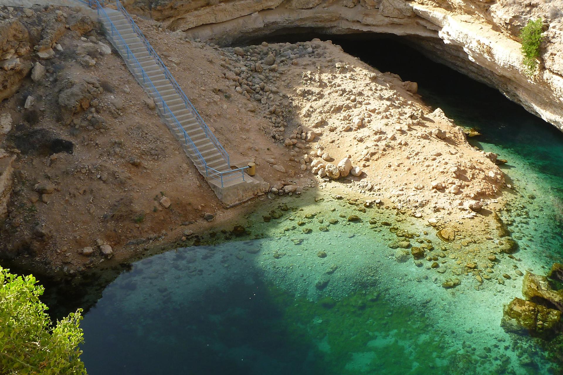 8-Hour Tour to Discover the South & Wadi Shab: Wadi Shab Discovery | Bimah Sinkhole Experience | Lunch in WADI SHAB **Pick up/drop-off service**