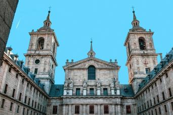 El Escorial, la Vallée des Morts et Ségovie : visite guidée