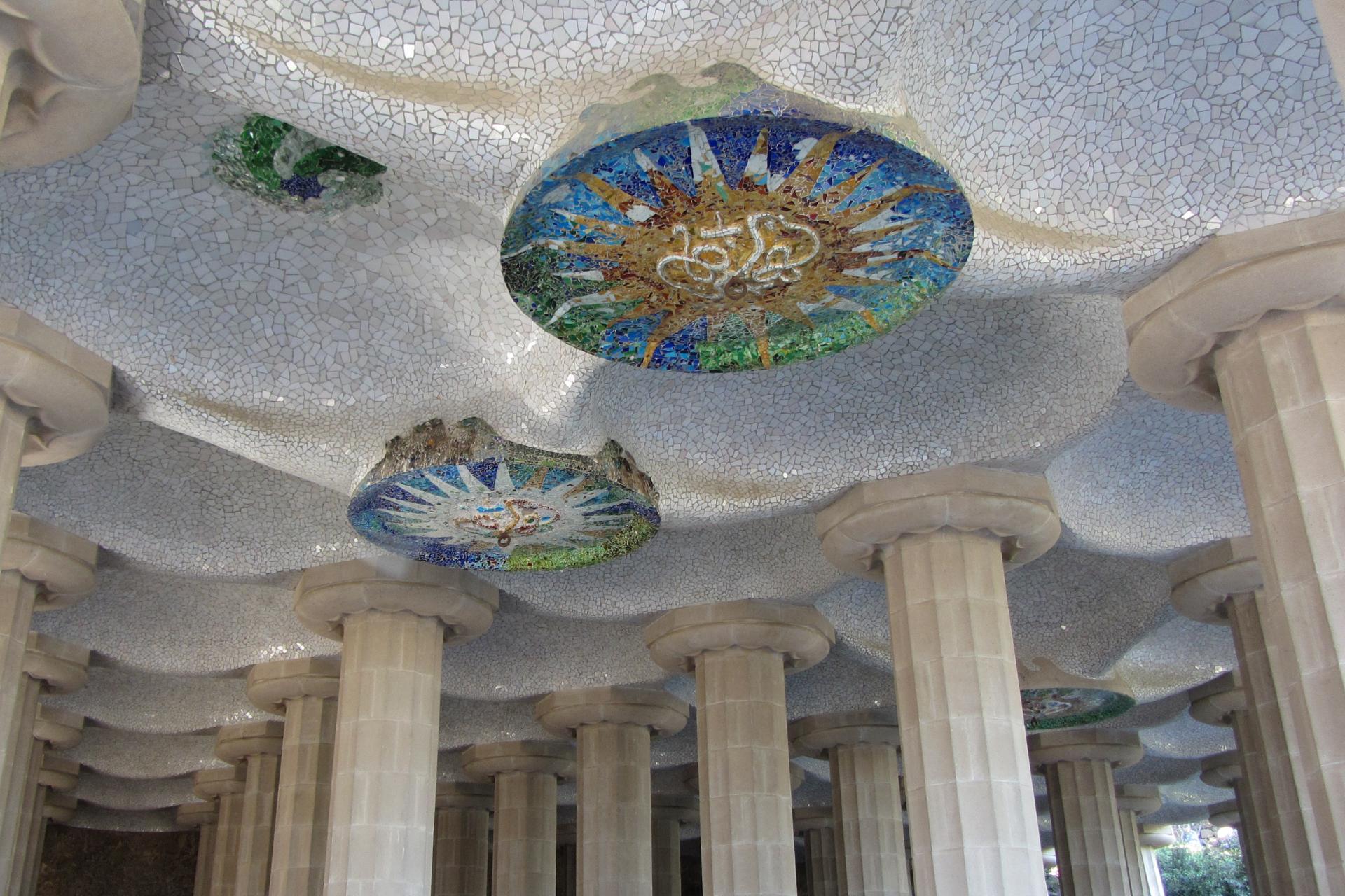 Park Güell Guided Walking Tour from Barcelona | Skip the Line