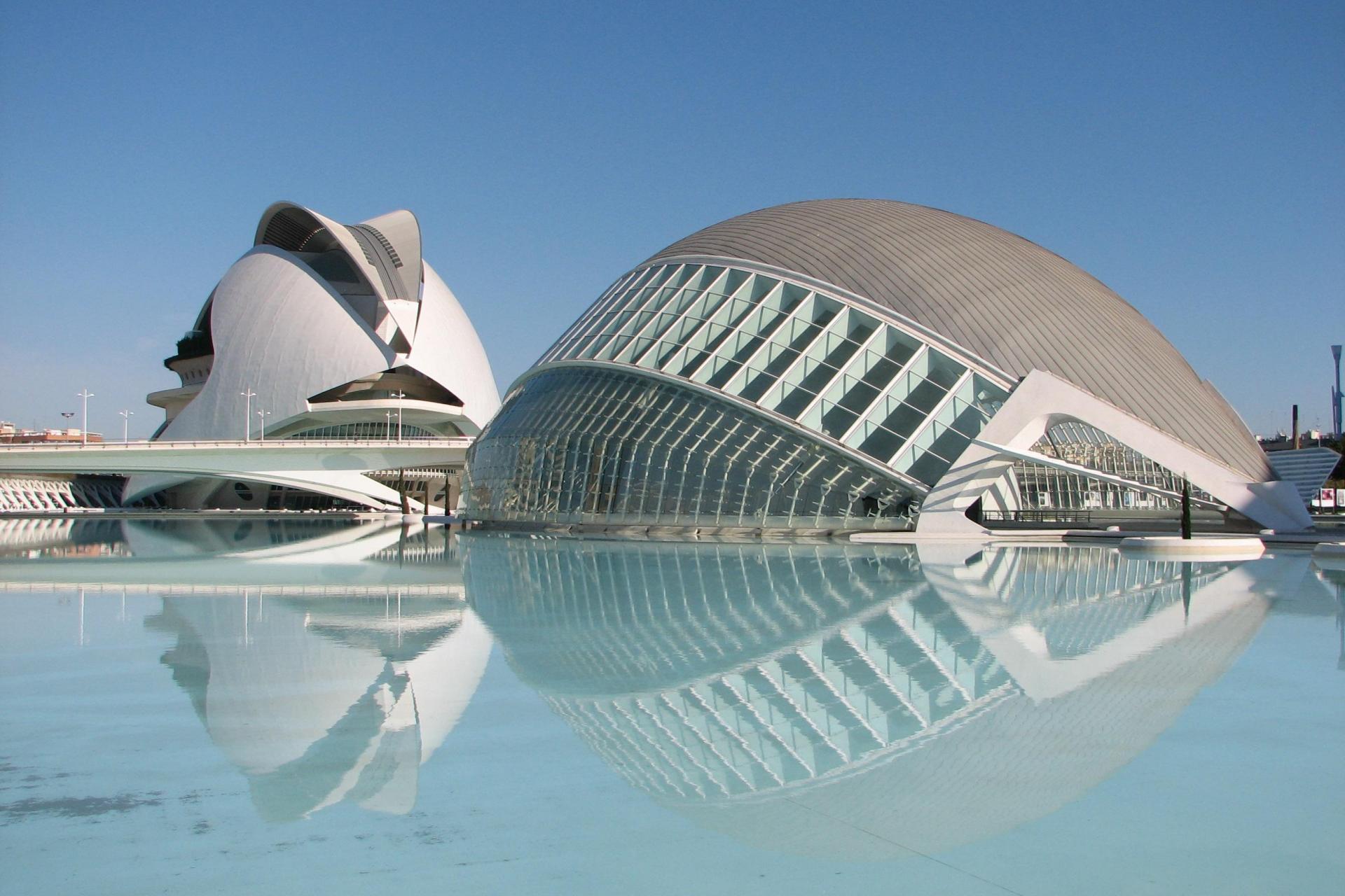 16-Day Grand Tour from Madrid: Andalusia, Mediterranean Coast & Classic Italy | Breakfast Included