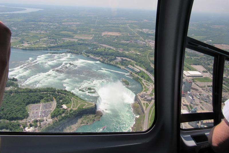 Chutes du Niagara : visite guidée avec déjeuner au départ de Toronto