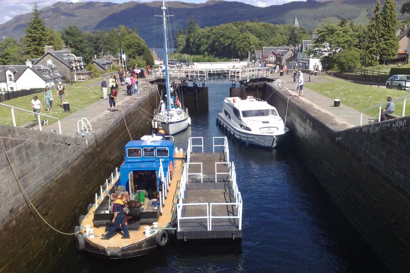 Loch Ness, Glencoe & The Highlands - Cruise Included
