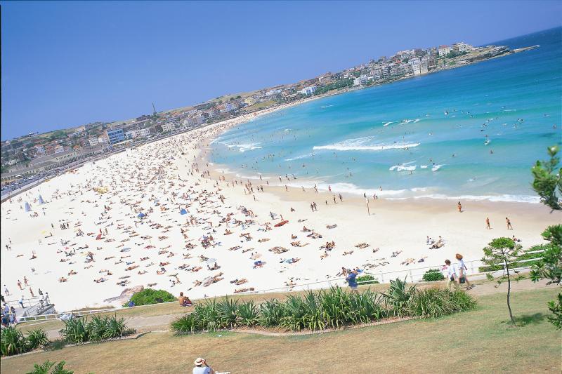 Sydney City Harbour And Bondi Beach Tour Sydney City Harbour And Bondi Beach Tour