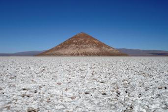 Salinas grandes champs de sel, colline de sept couleurs