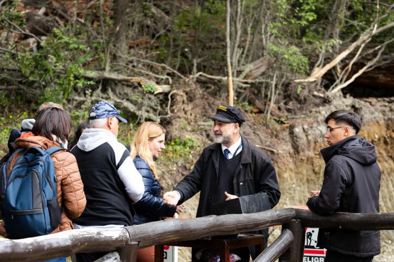 1-Day Tierra del Fuego Park Tour with the End of the World Train