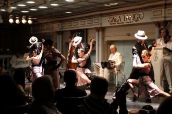 Leçon de tango et dîner en gala tango