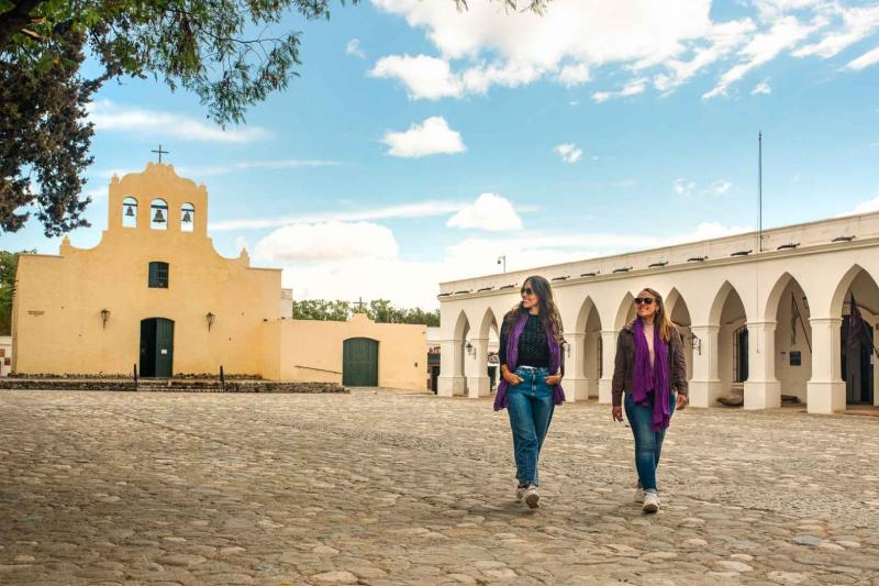 Tour a Cachi por el Parque Nacional Los Cardones con Recogida - Alloggi in Salta