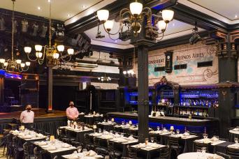 Buenos Aires : dîner spectacle traditionnel à El Querandí