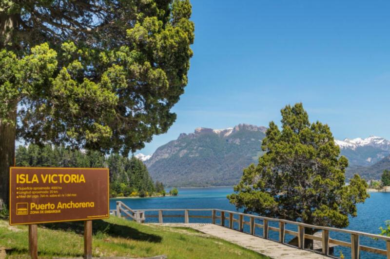 1-Day Victoria Island and Arrayanes Forest Tour with Transfers