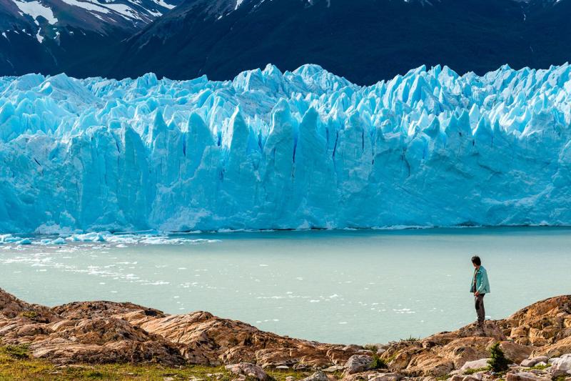 The Famous Perito Moreno Glacier with navigation
