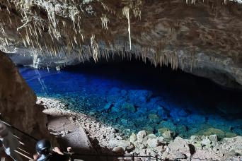 Grotte du lac bleu