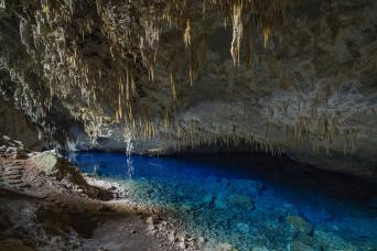 Grotte du lac bleu