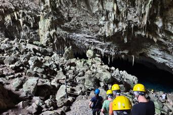 Grotte du lac bleu