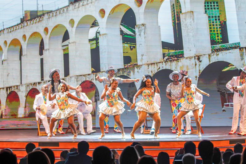 Roxy Show - Brazilian folklore and rhythms with optional barbecue dinner