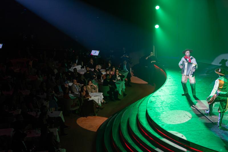 Roxy Show - Brazilian folklore and rhythms with optional barbecue dinner