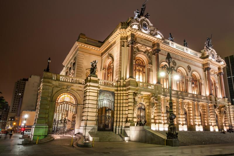 São Paulo By Night – The Bohemian Life