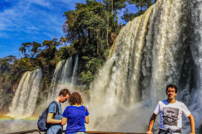 Traslado de ida e volta com cachoeiras brasileiras e argentinas, Hidrelétrica de Itaipu e City Tour
