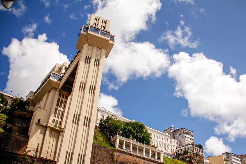 Panoramic Tour of Salvador – Modelo Market, Lacerda Elevator, Senhor do Bonfim Church and More