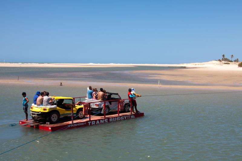 Passeio pela Praia de Águas Belas