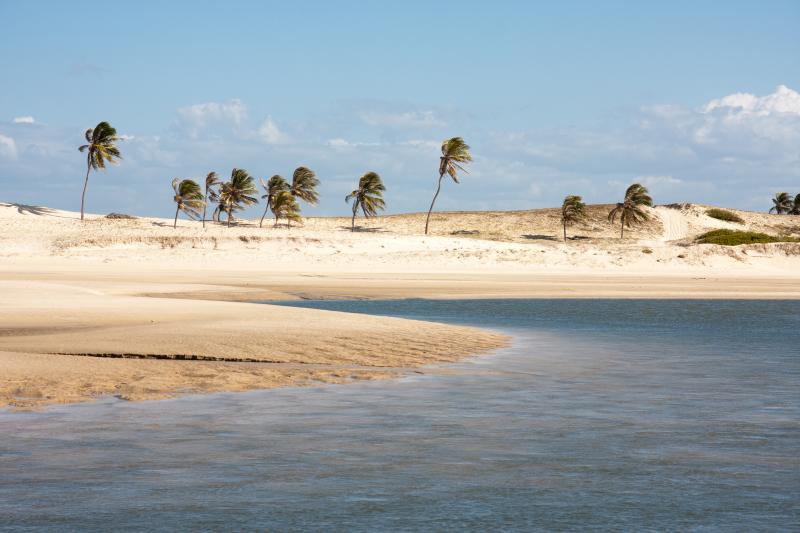 Passeio pela Praia de Águas Belas