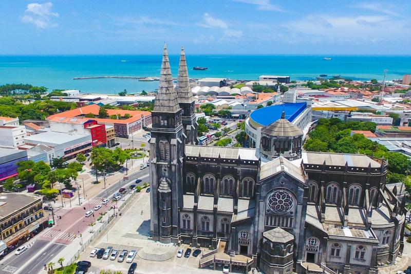 Combo de 2 dias em Fortaleza: City Tour com Praia de Cumbuco e transfer para o Beach Park