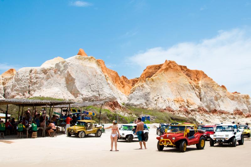 Combo de 3 dias em Fortaleza: City Tour com Praia de Cumbuco, Canoa Quebrada e Morro Branco