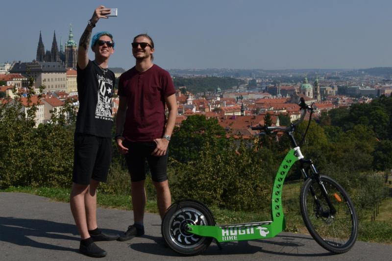 Prague : visite guidée en scooter électrique Hugobike