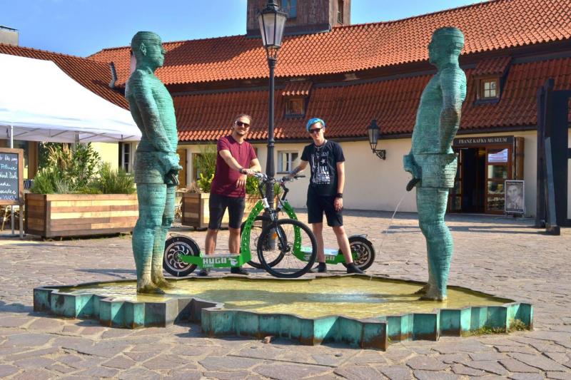Prague : visite guidée en scooter électrique Hugobike