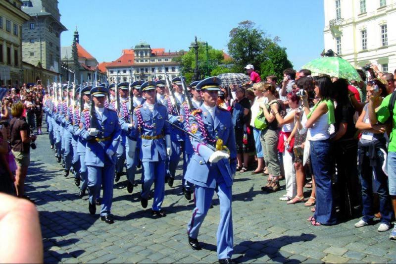 Changement du Gard de Prague