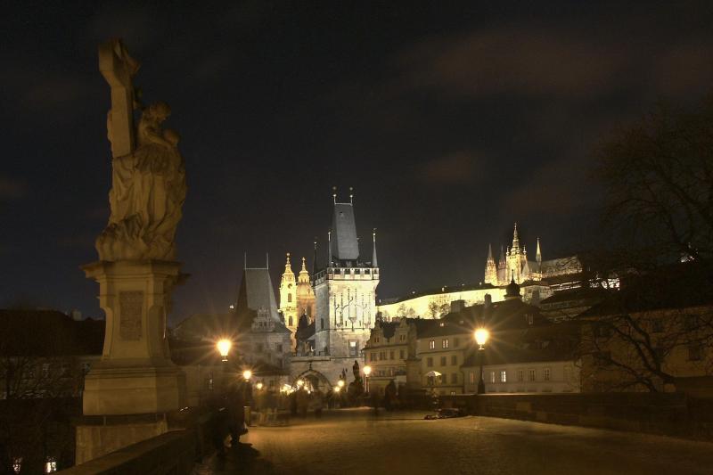 Prague : tour guidé nocturne à pied