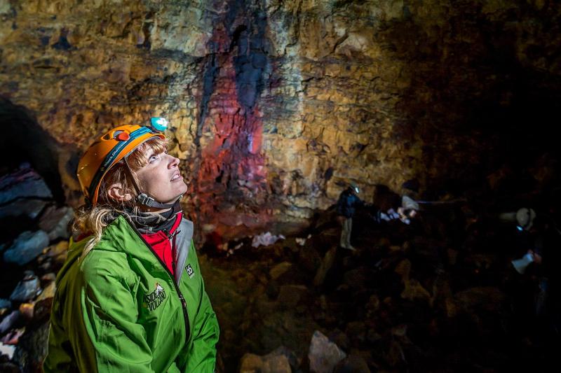 Les sulfates de fer et le soufre forment une coloration jaune et brun rougeâtre à l''intérieur du cr