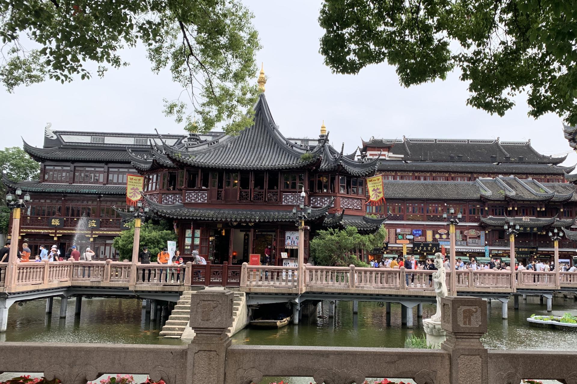 Shanghai Combo City Tour 1: Best of Shanghai Day Tour Suzhou and Zhouzhuang Water Village Day Tour
