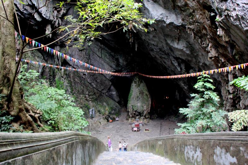 Hanoï : pèlerinage bouddhiste et visite de la pagode des parfums
