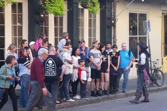 Pirates of the Quarter Tour Joieful