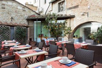 Restaurant at Hotel Leon Bianco