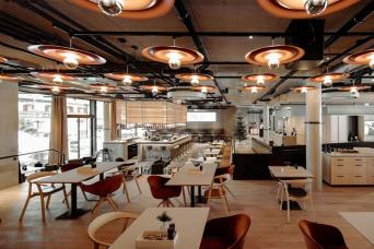 restaurant at Hotel Dips & Drops