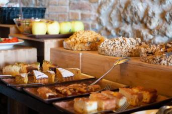 Breakfast at Belsoggiorno San Gimignano