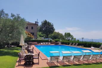 Hotel with swimming pool Volterra