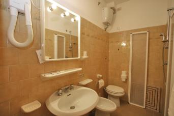 Hotel Villa Nencini bathroom