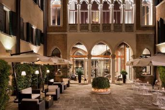 Andrea Bocelli at Sina Centurion Palace 5*